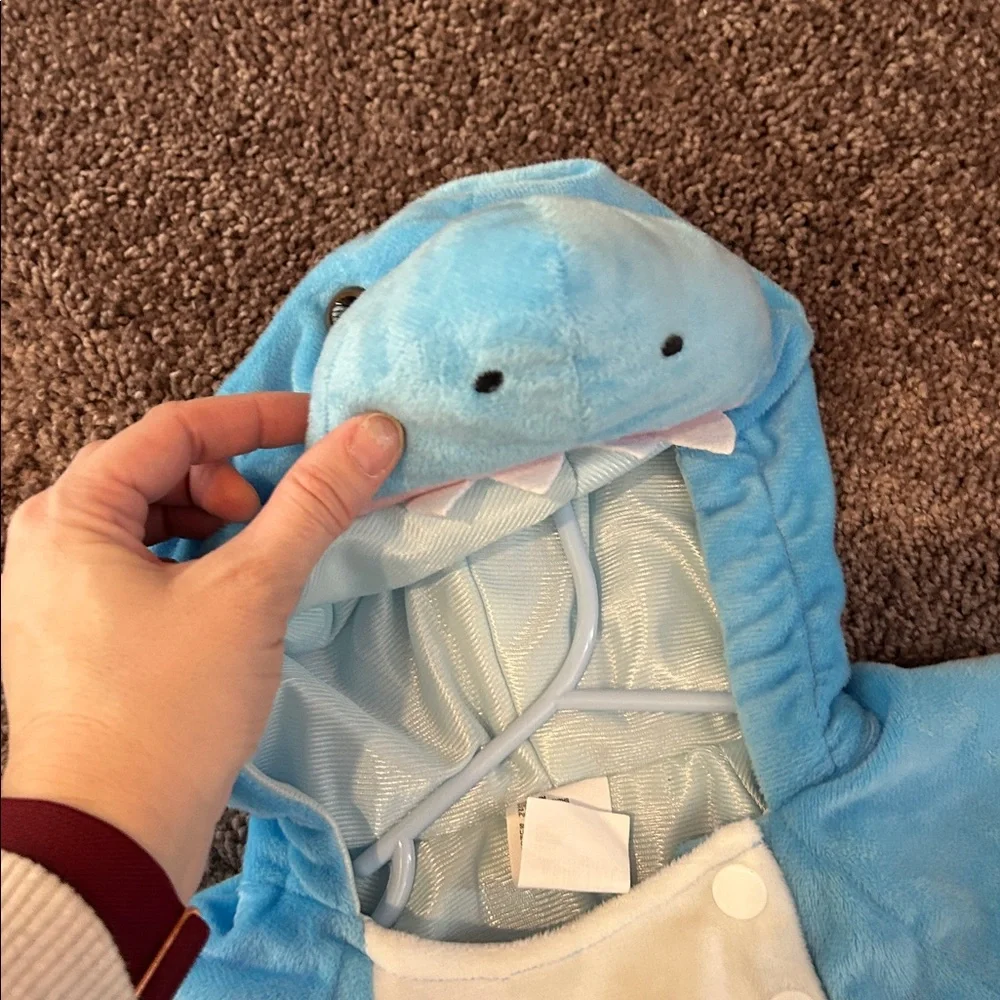 Hyde & Eek baby blue shark costume 6-12m
